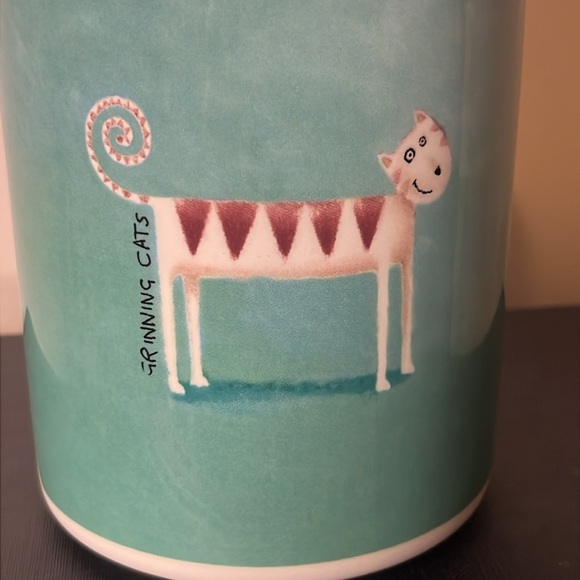 Portmeirion Grinning Cats Airtight Lidded Medium Jar designed by Rob Scotton - Picture 2 of 11